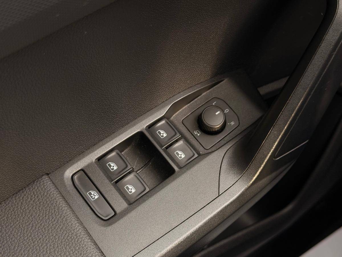 seat-ibiza-2024-gasolina-999cc