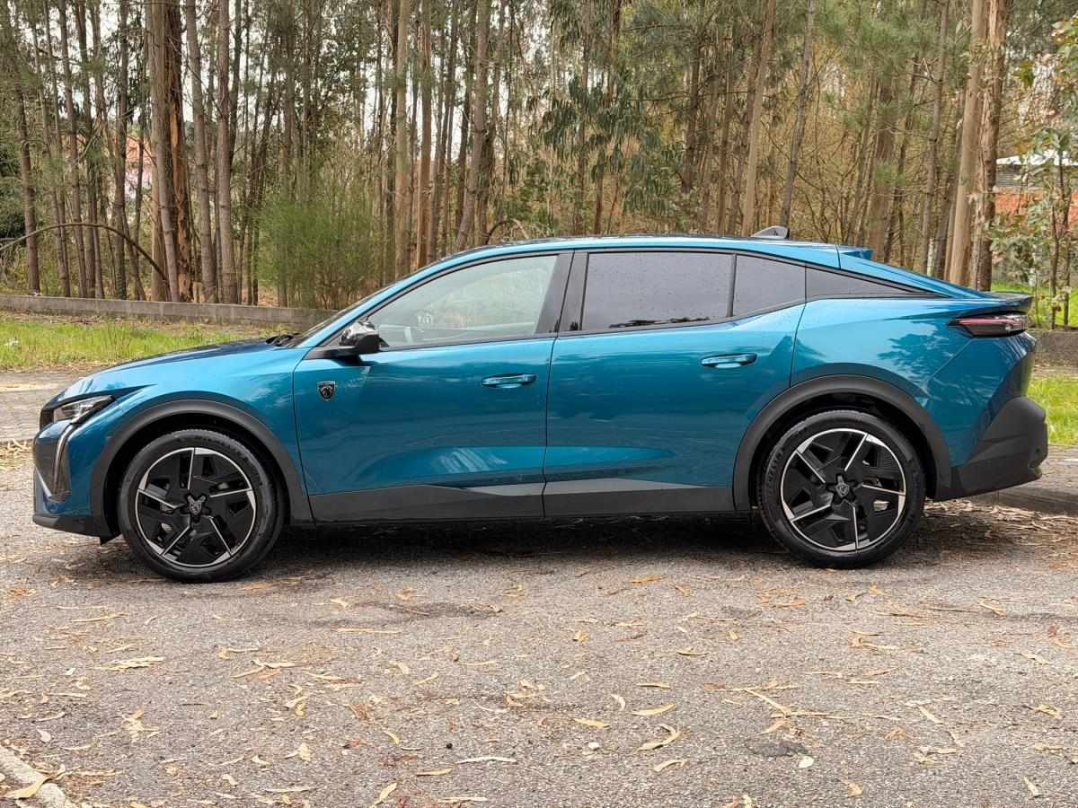 peugeot-408-2023-gasolina-1199cc