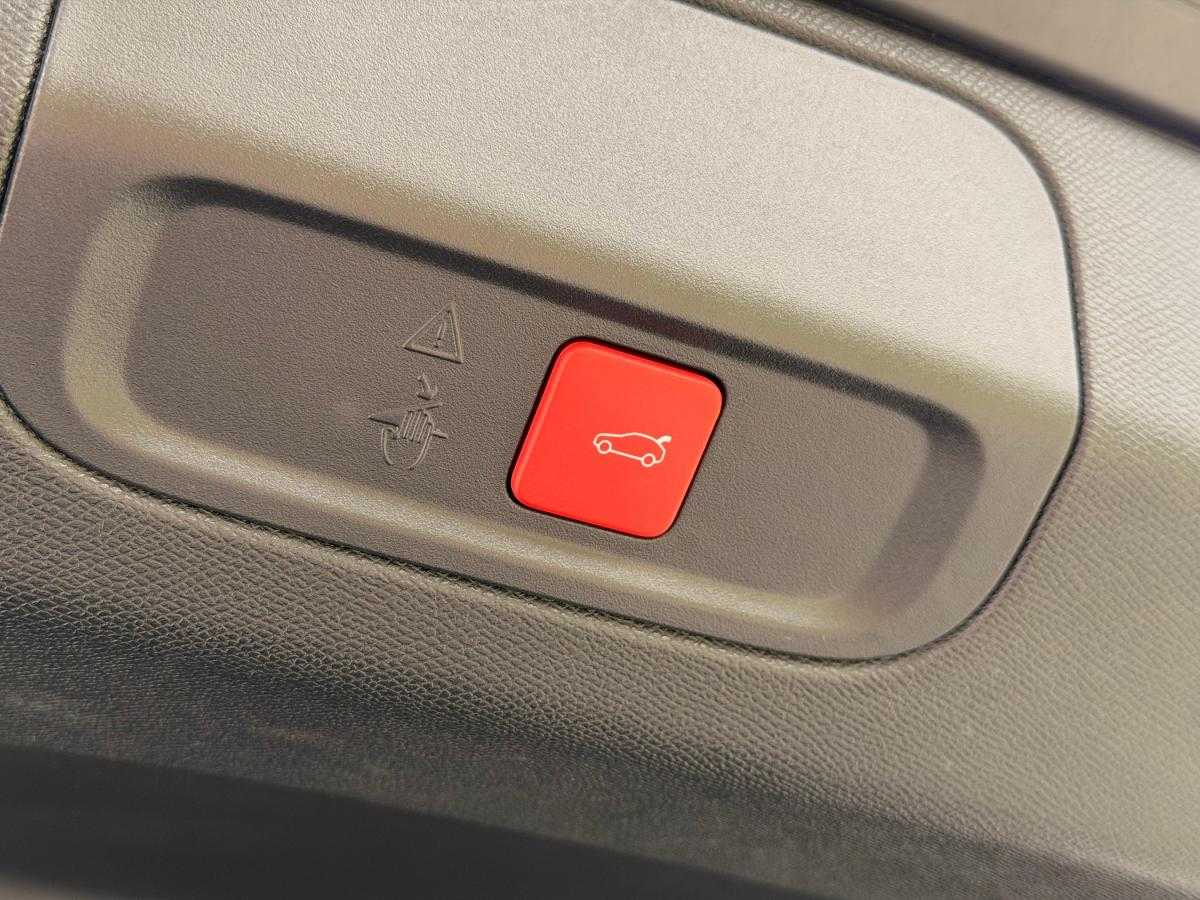 peugeot-408-2023-gasolina-1199cc