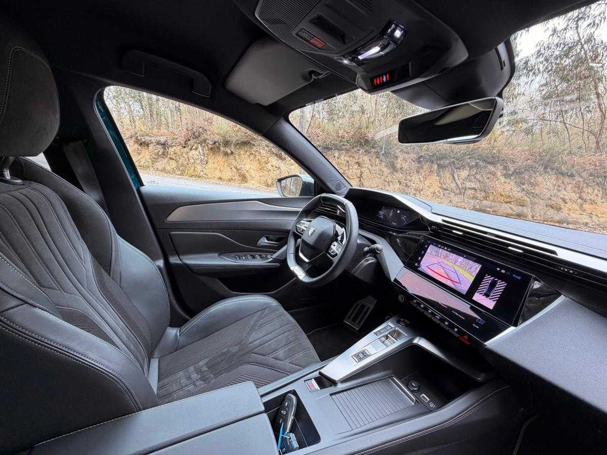 peugeot-408-2023-gasolina-1199cc