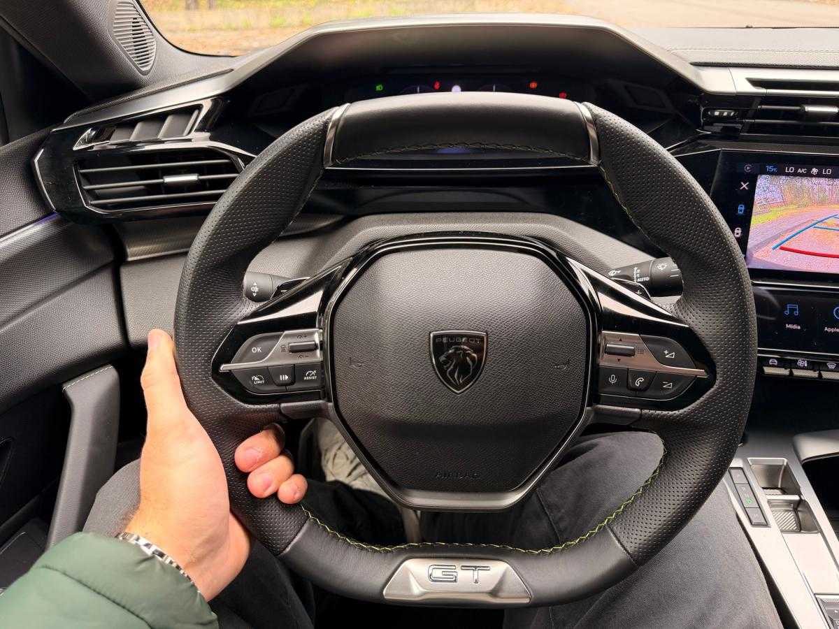 peugeot-408-2023-gasolina-1199cc