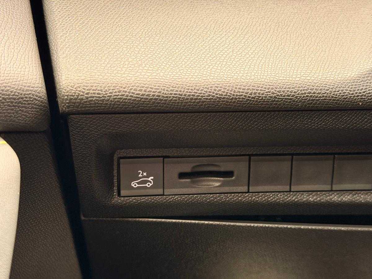 peugeot-408-2023-gasolina-1199cc