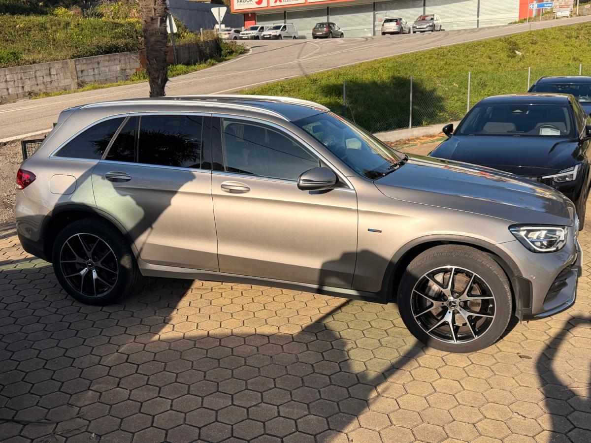 mercedes-benz-glc-2021-hibrido-a-diesel-1950cc