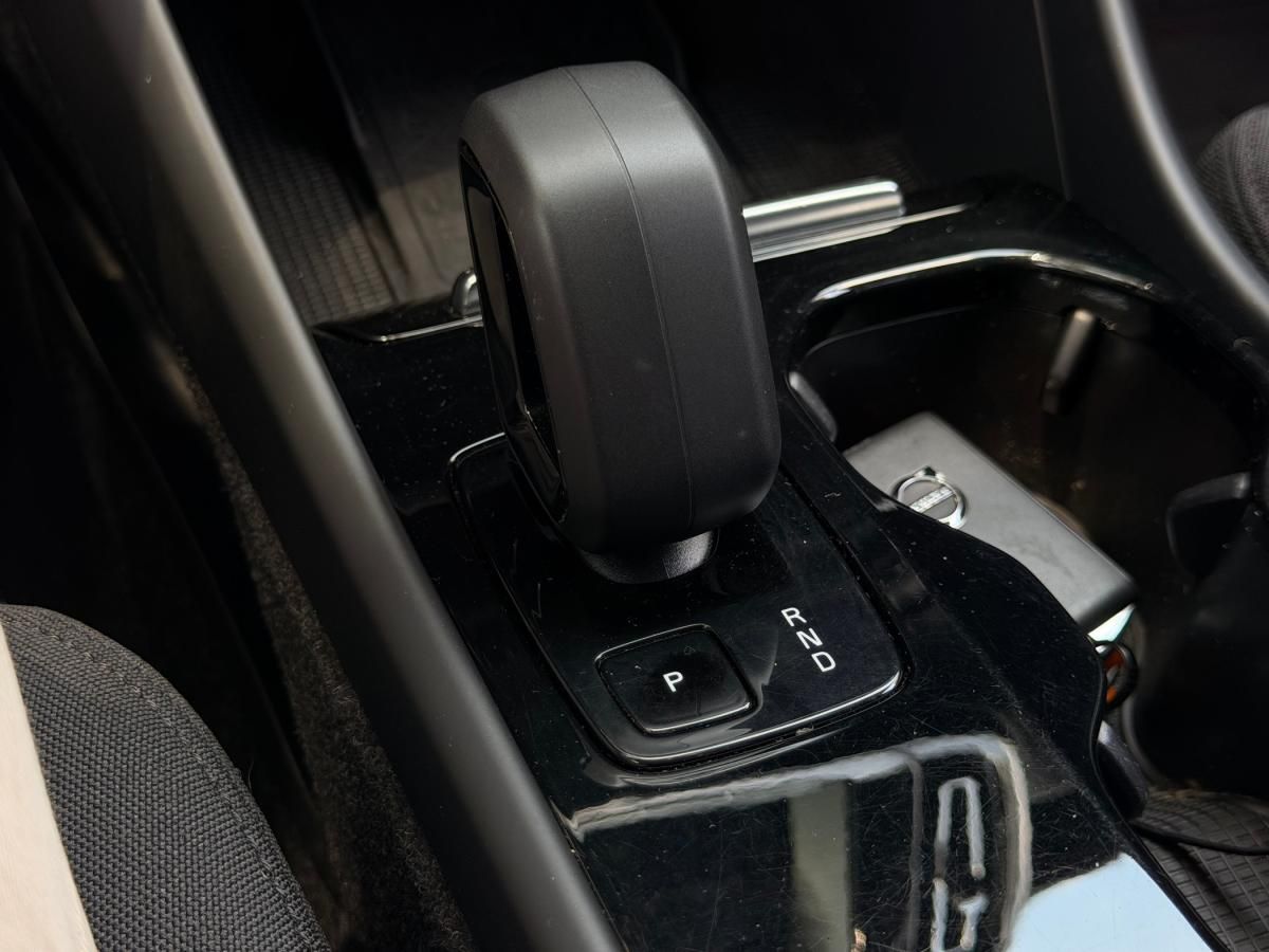volvo-xc40-2023-eletrico-0cc