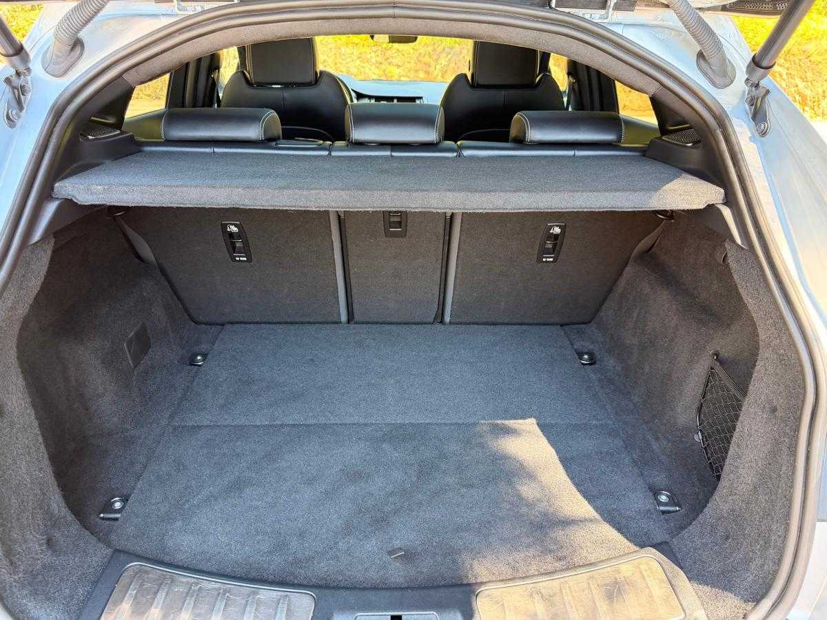 jaguar-e-pace-2023-hibrido-a-gasolina-1498cc
