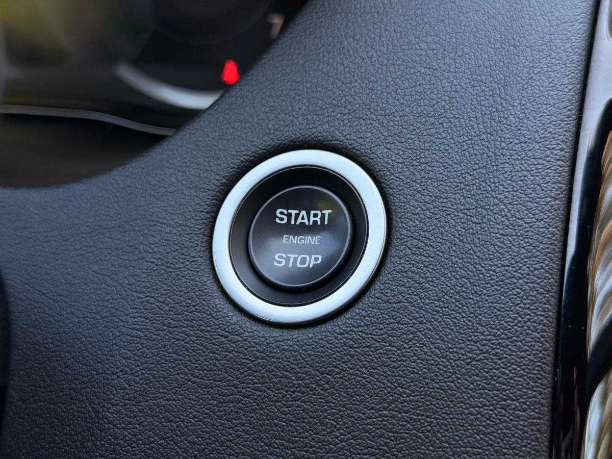jaguar-e-pace-2023-hibrido-a-gasolina-1498cc