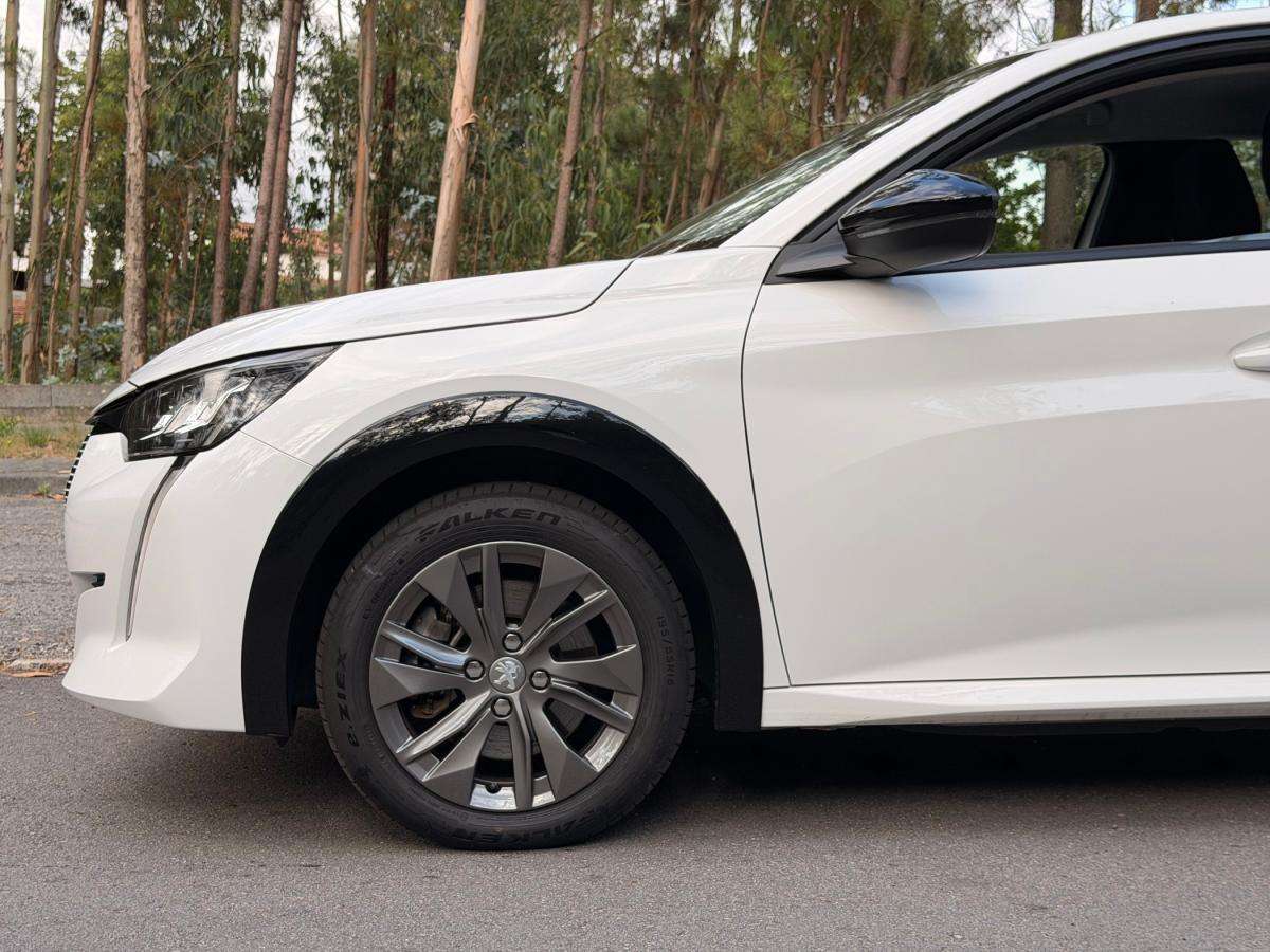 peugeot-208-2022-eletrico-0cc