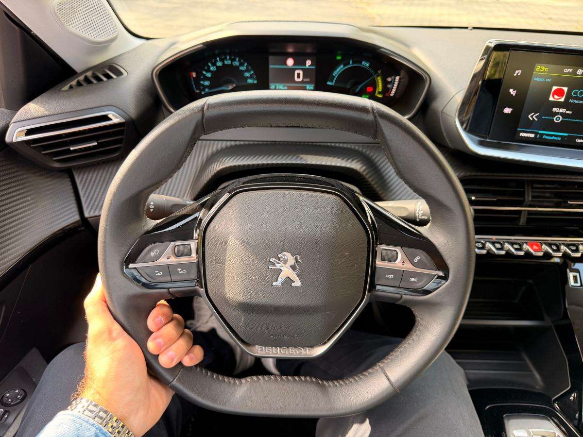 peugeot-208-2022-eletrico-0cc