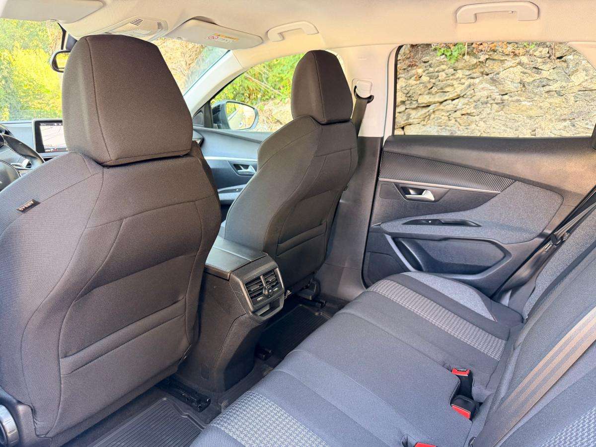 peugeot-3008-2018-diesel-1560cc