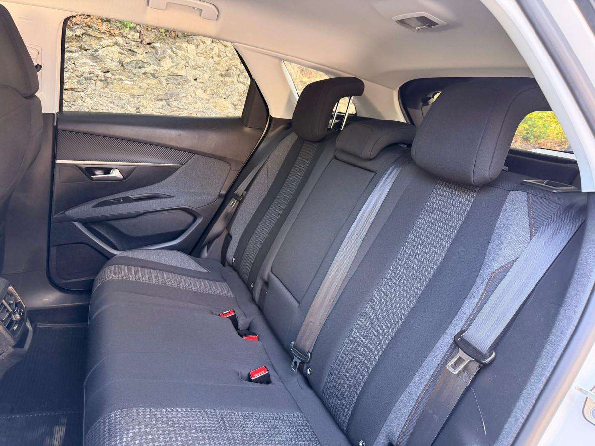 peugeot-3008-2018-diesel-1560cc