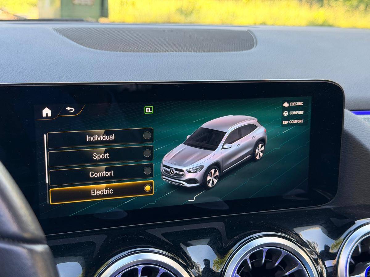 mercedes-benz-gla-2022-hibrido-a-gasolina-1332cc