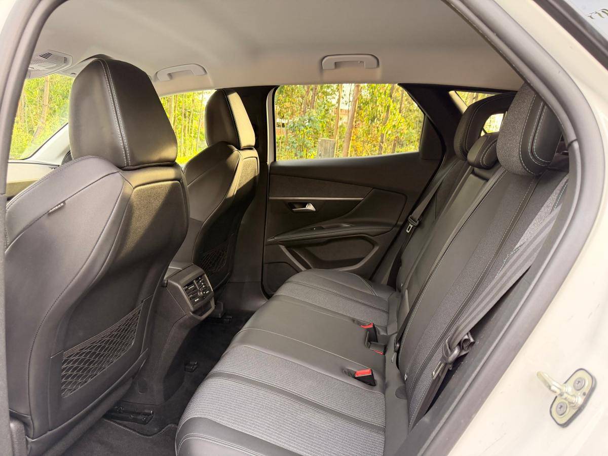 peugeot-3008-2022-diesel-1499cc