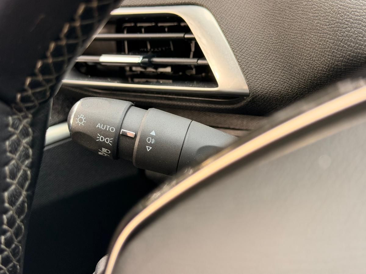 peugeot-3008-2022-diesel-1499cc