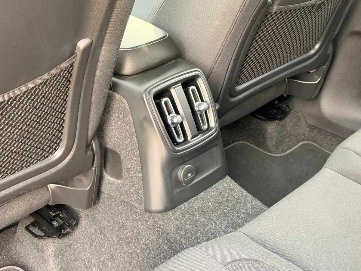 volvo-xc40-2021-hibrido-a-gasolina-1477cc