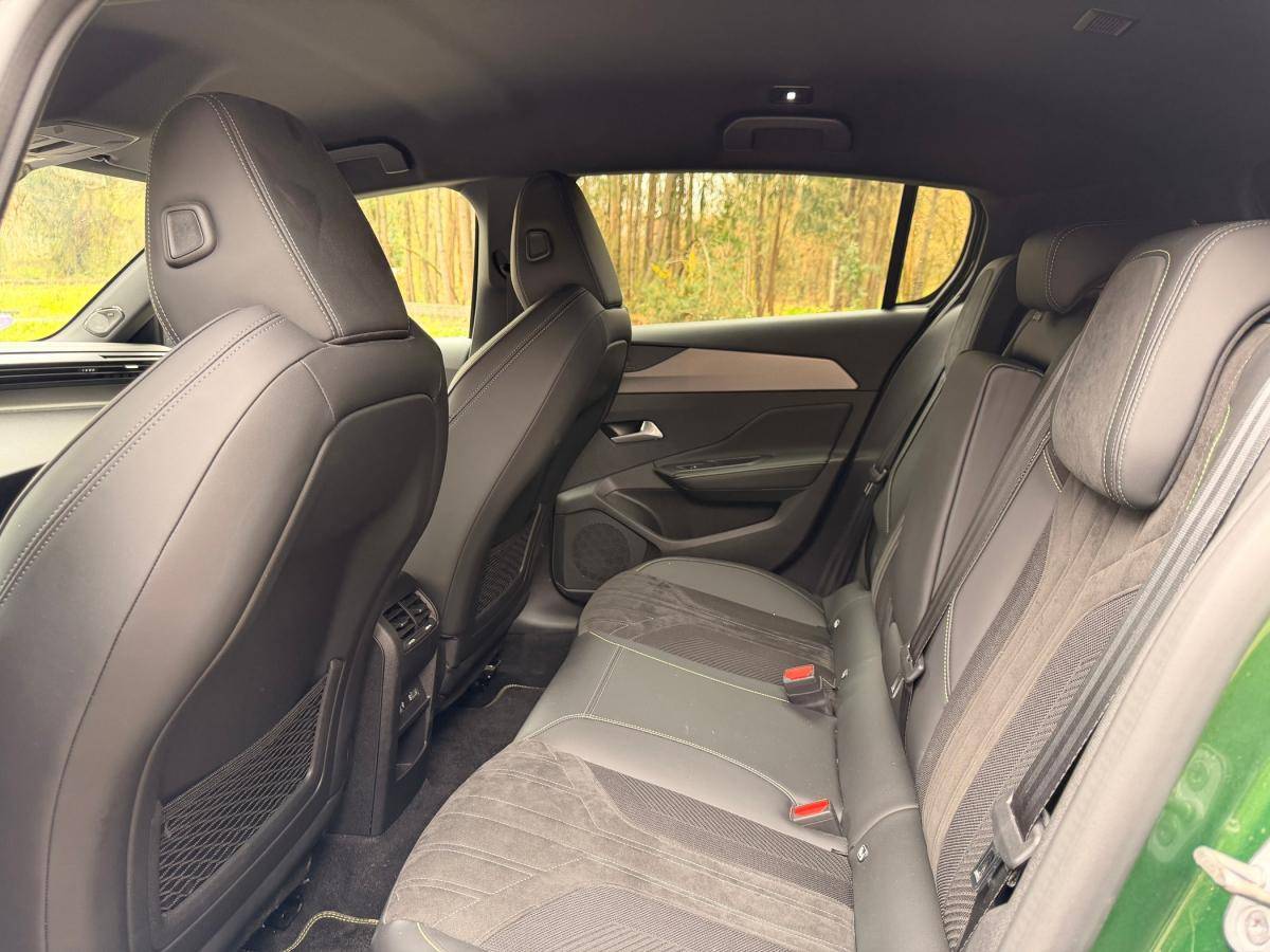 peugeot-308-2022-gasolina-1199cc