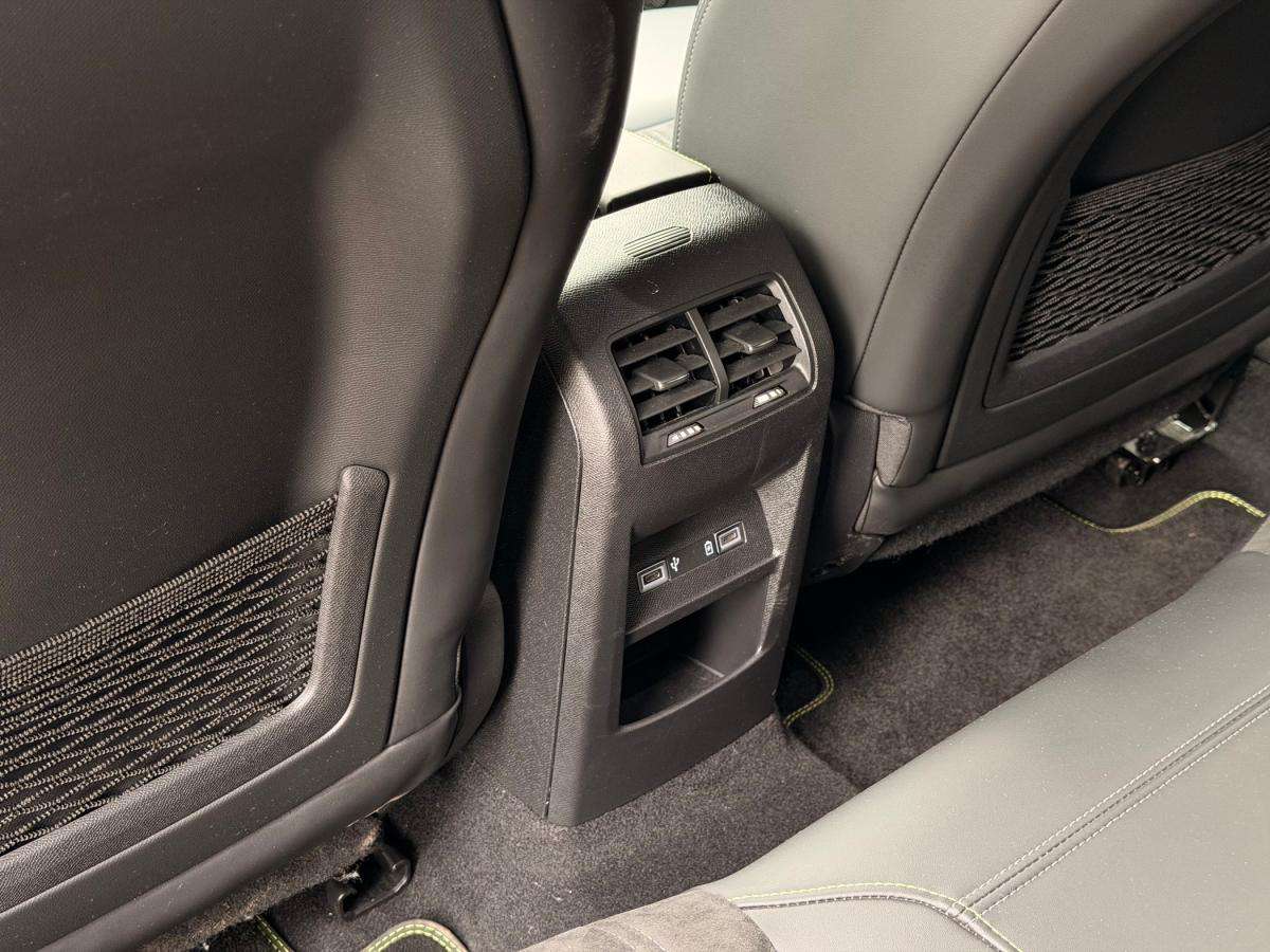 peugeot-308-2022-gasolina-1199cc