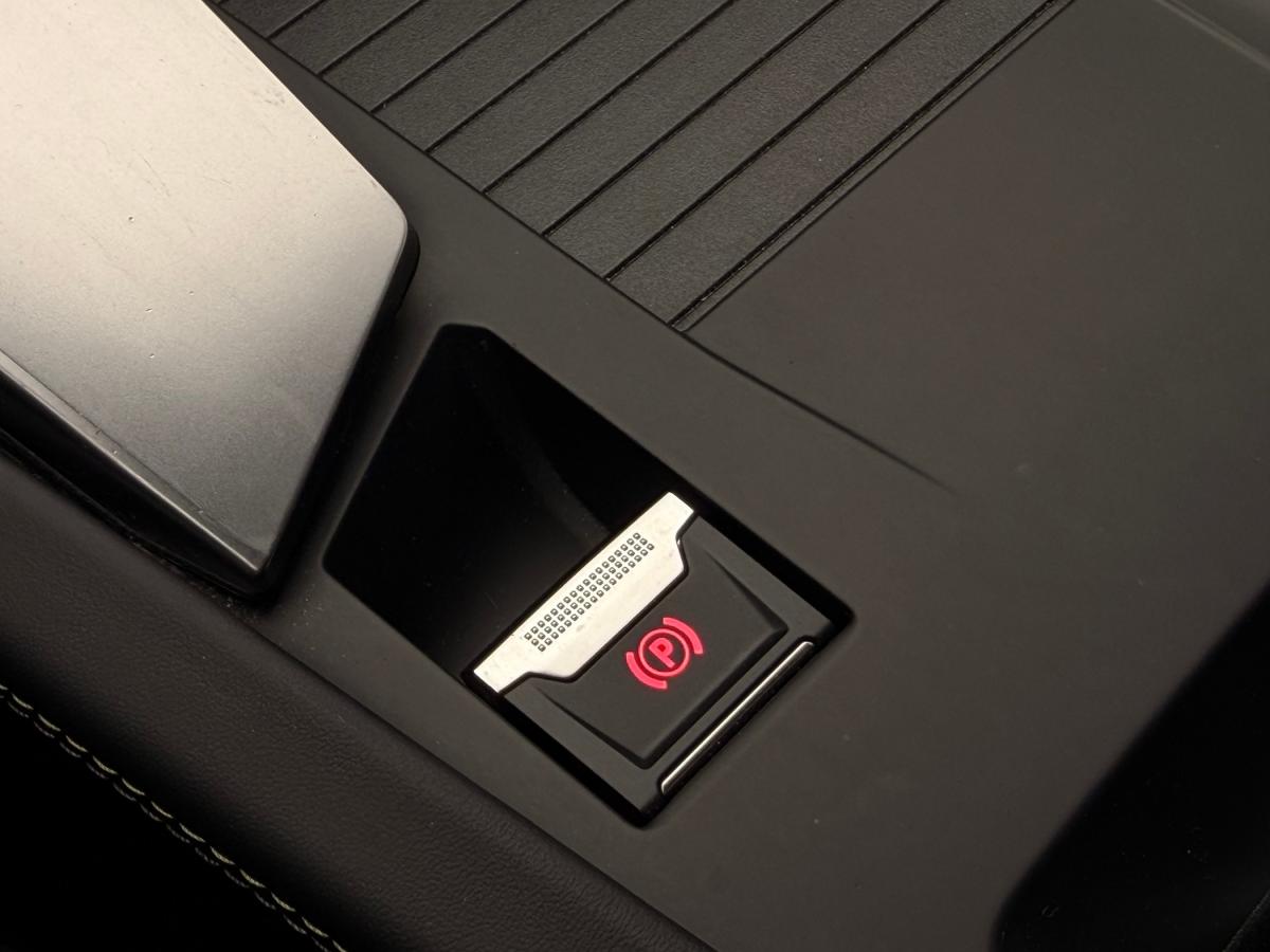 peugeot-308-2022-gasolina-1199cc