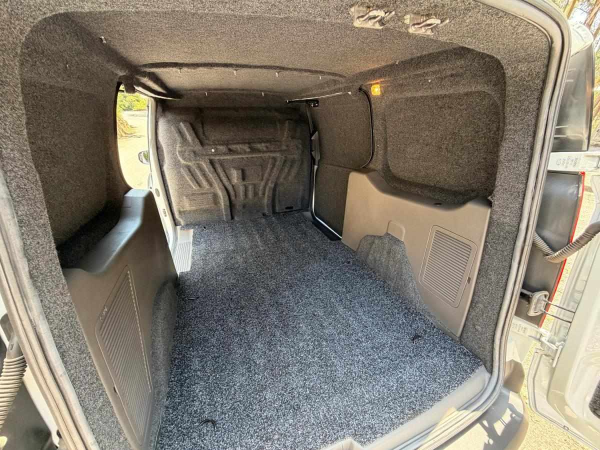 ford-transit-connect-2022-diesel-1499cc