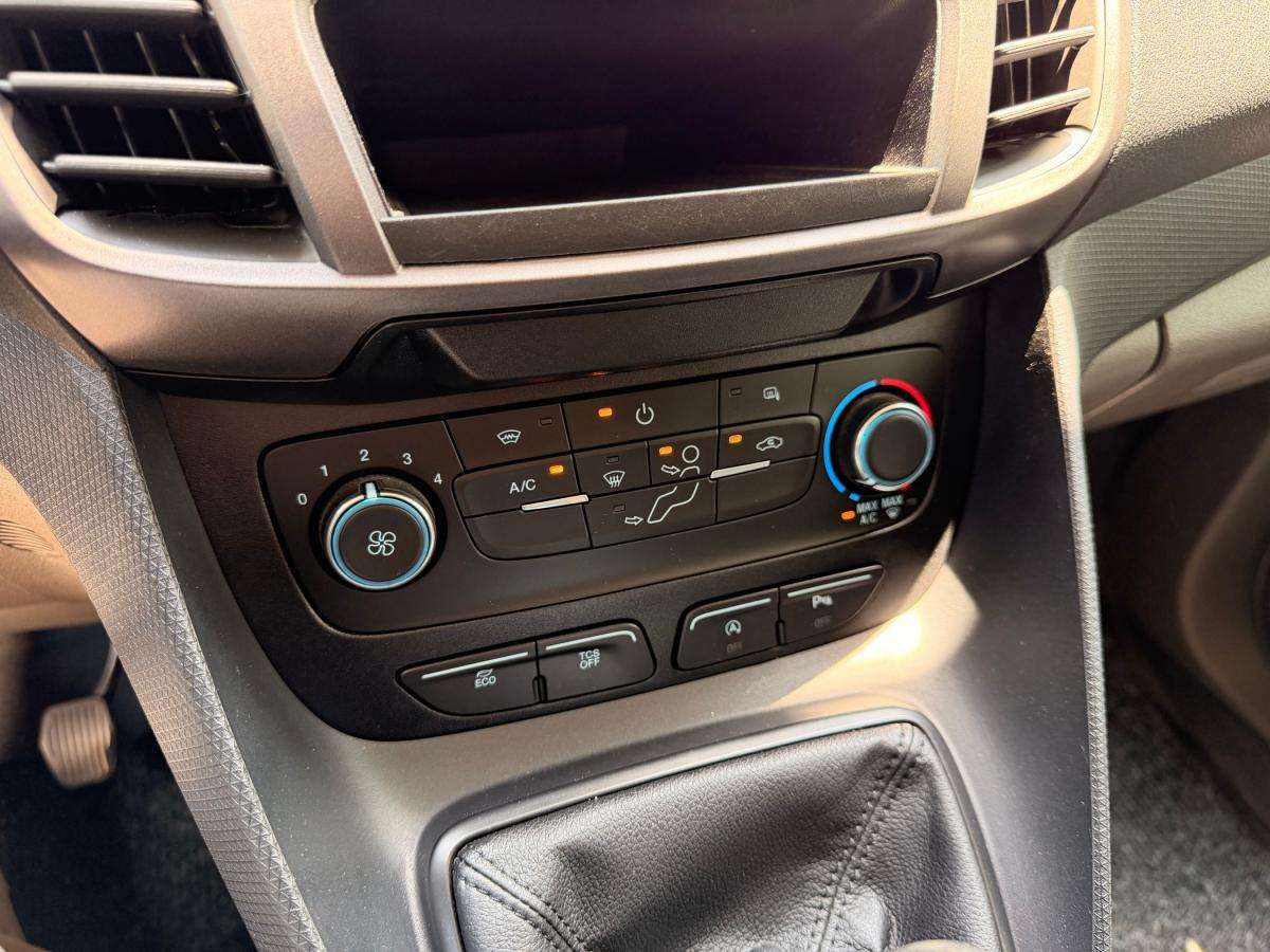 ford-transit-connect-2022-diesel-1499cc