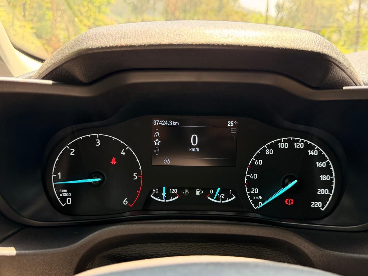 ford-transit-connect-2022-diesel-1499cc
