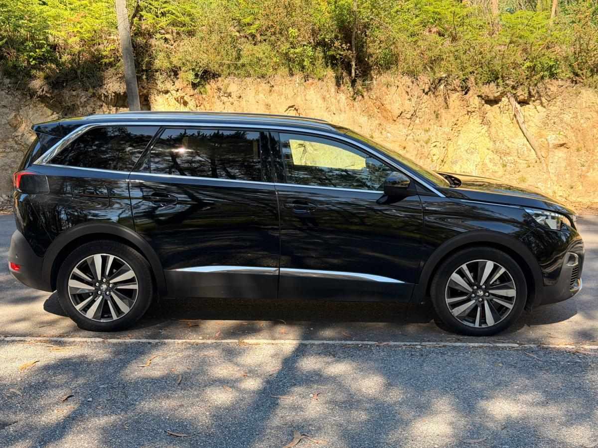 peugeot-5008-2018-diesel-1499cc