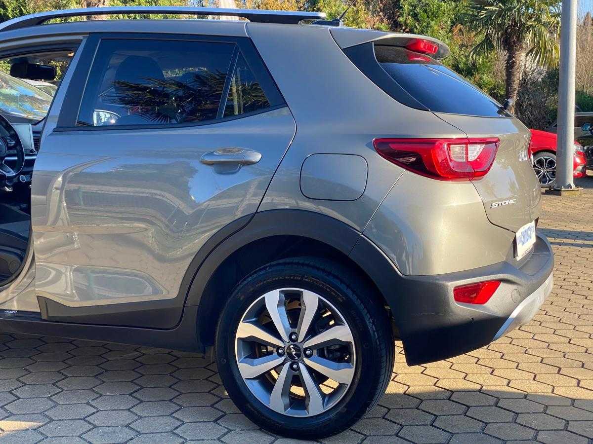 kia-stonic-2022-gasolina-1197cc