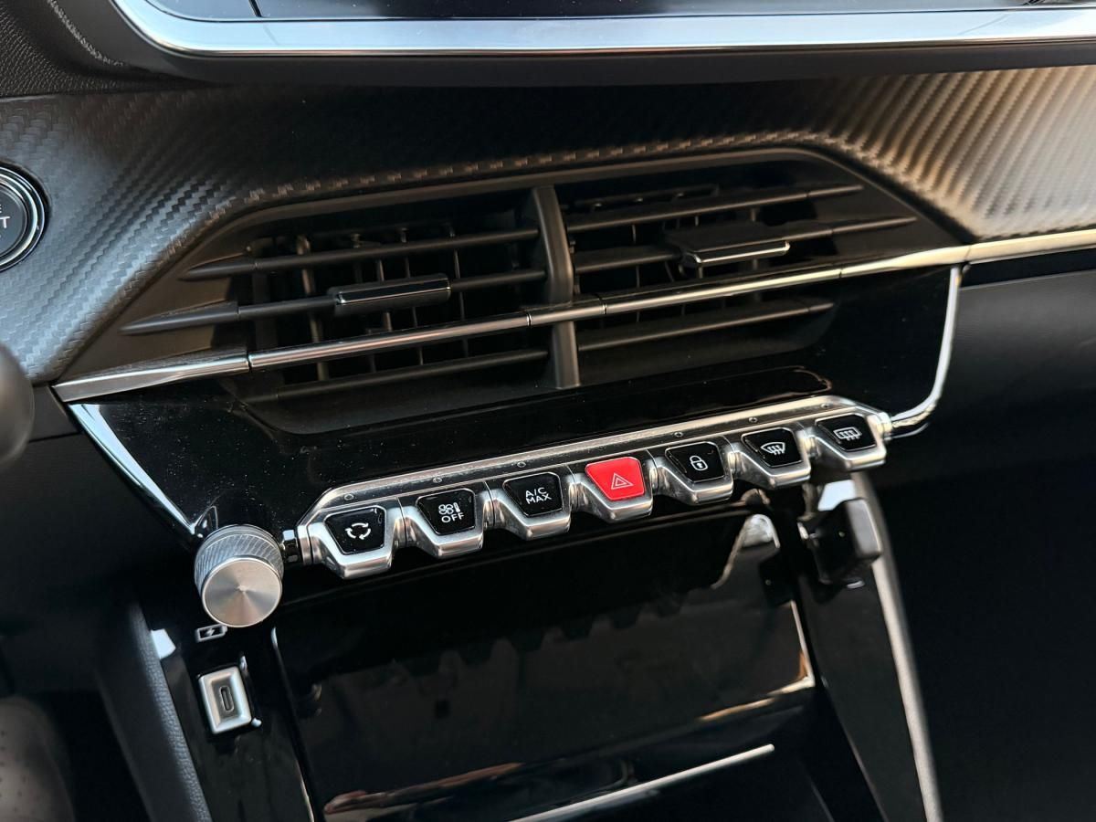 peugeot-2008-2021-diesel-1499cc