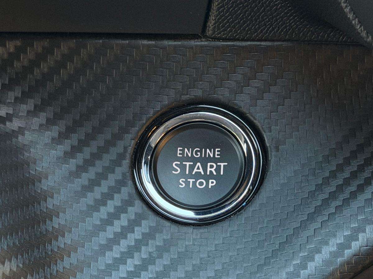 peugeot-2008-2021-diesel-1499cc