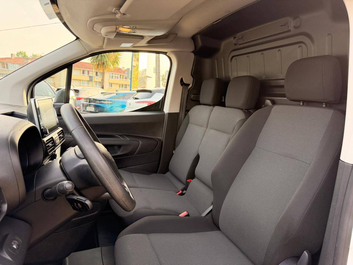 citroen-berlingo-2021-diesel-1499cc