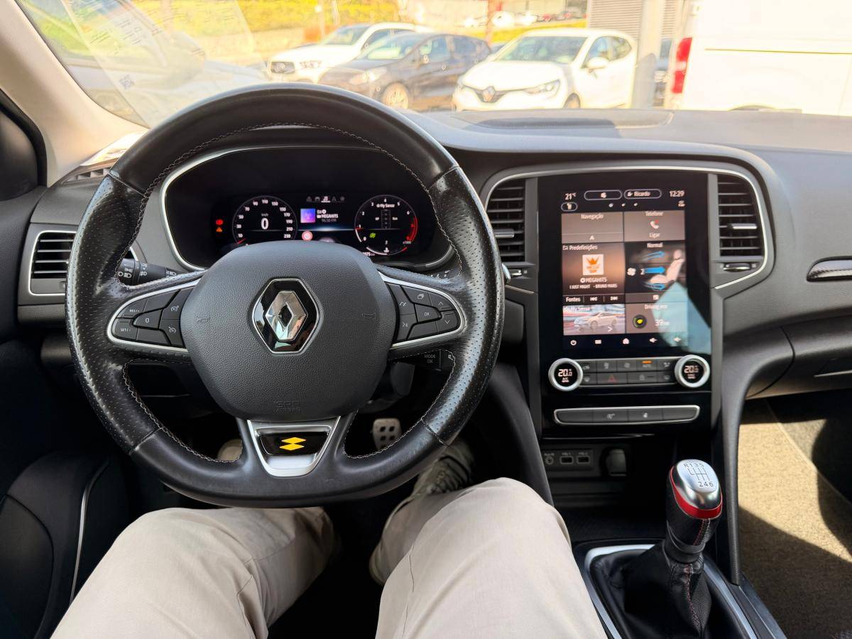 renault-megane-sport-tourer-2021-gasolina-1332cc