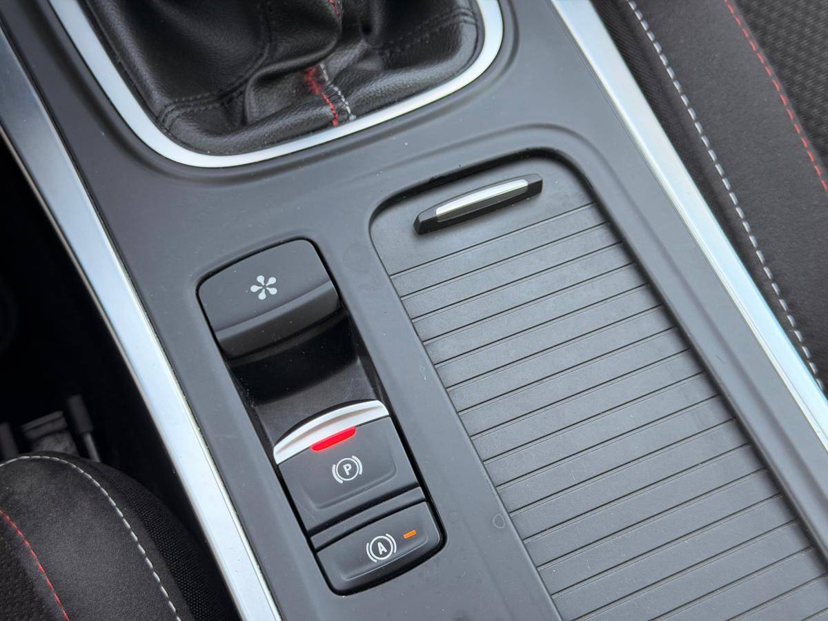 renault-megane-sport-tourer-2021-gasolina-1332cc