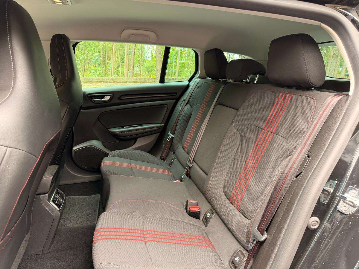 renault-megane-sport-tourer-2021-gasolina-1332cc