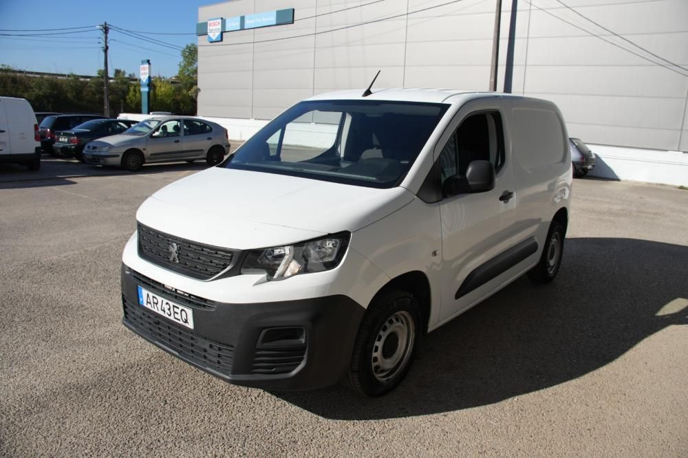 peugeot-partner-2022-diesel-1500cc