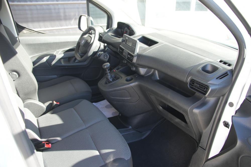 peugeot-partner-2022-diesel-1500cc