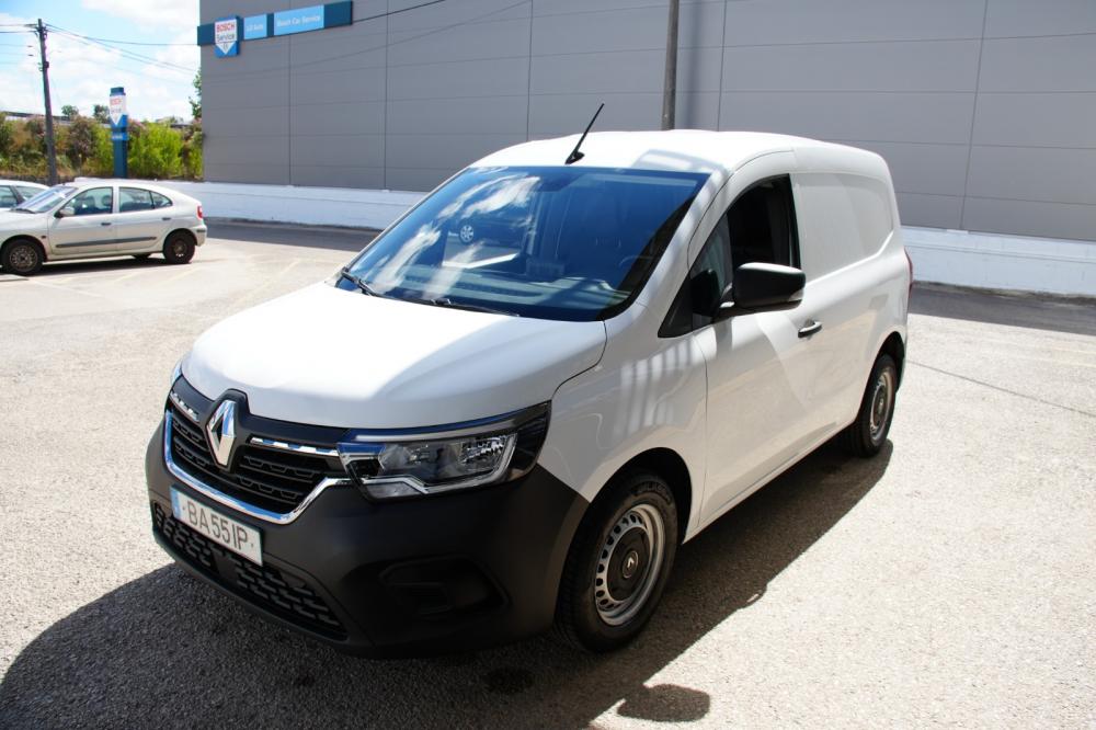 renault-kangoo-2023-diesel-1500cc