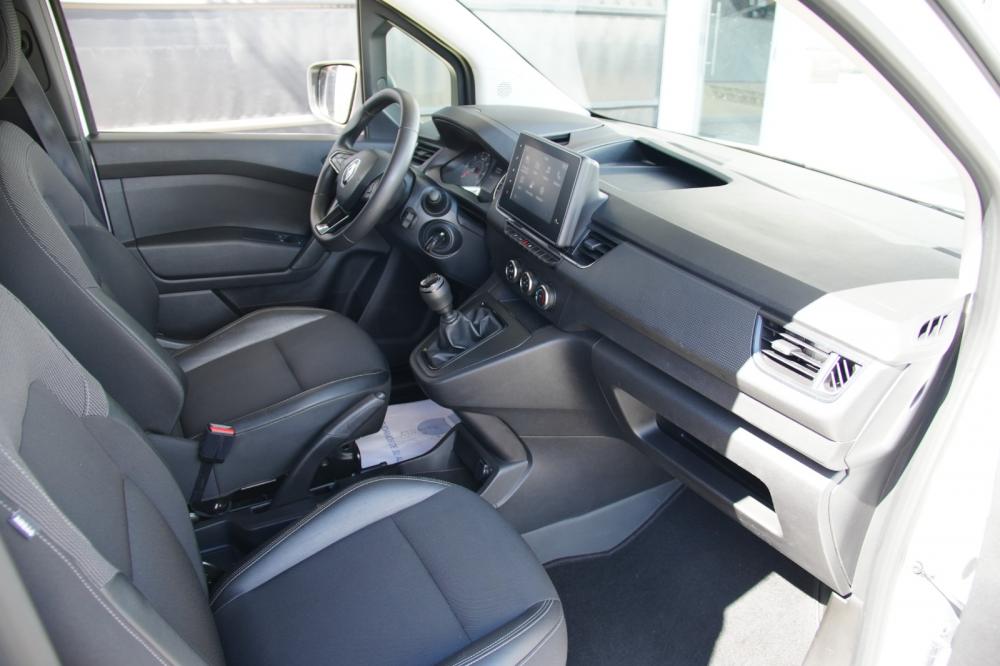 renault-kangoo-2023-diesel-1500cc