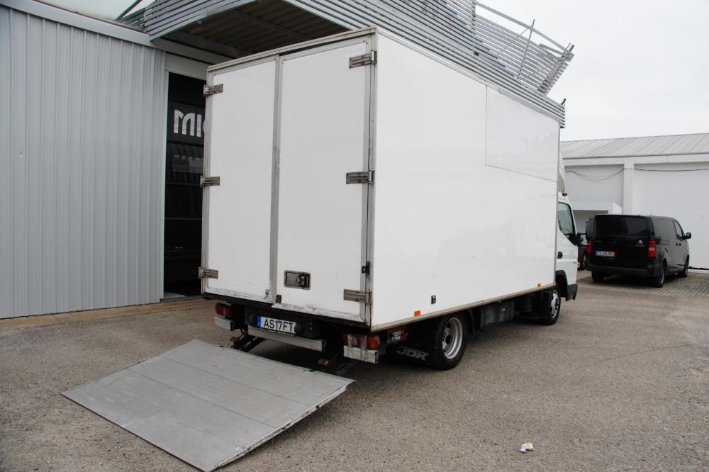 mitsubishi-canter-2009-diesel-3000cc