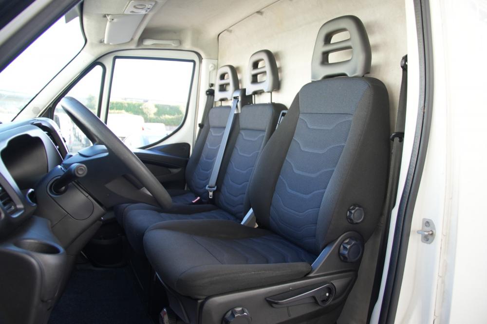 iveco-daily-2019-diesel-2300cc