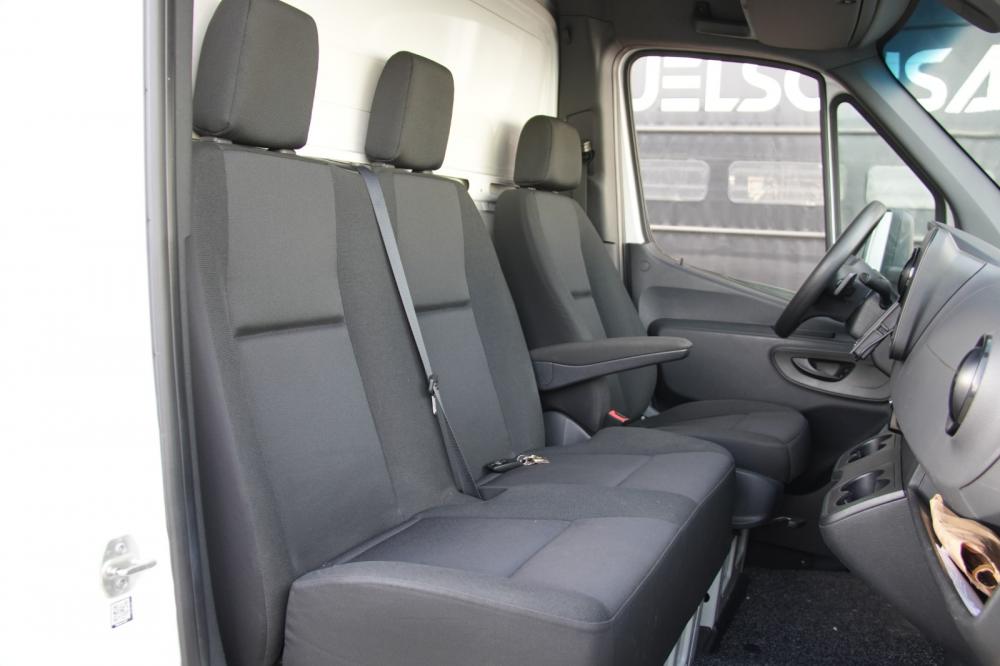 mercedes-benz-sprinter-2021-diesel-2000cc