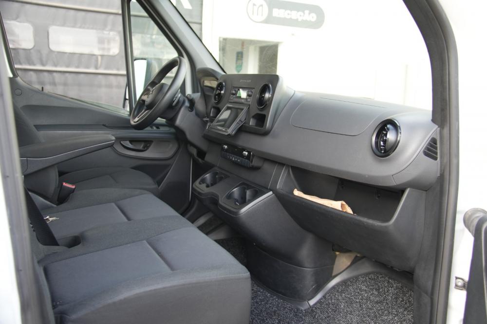 mercedes-benz-sprinter-2021-diesel-2000cc