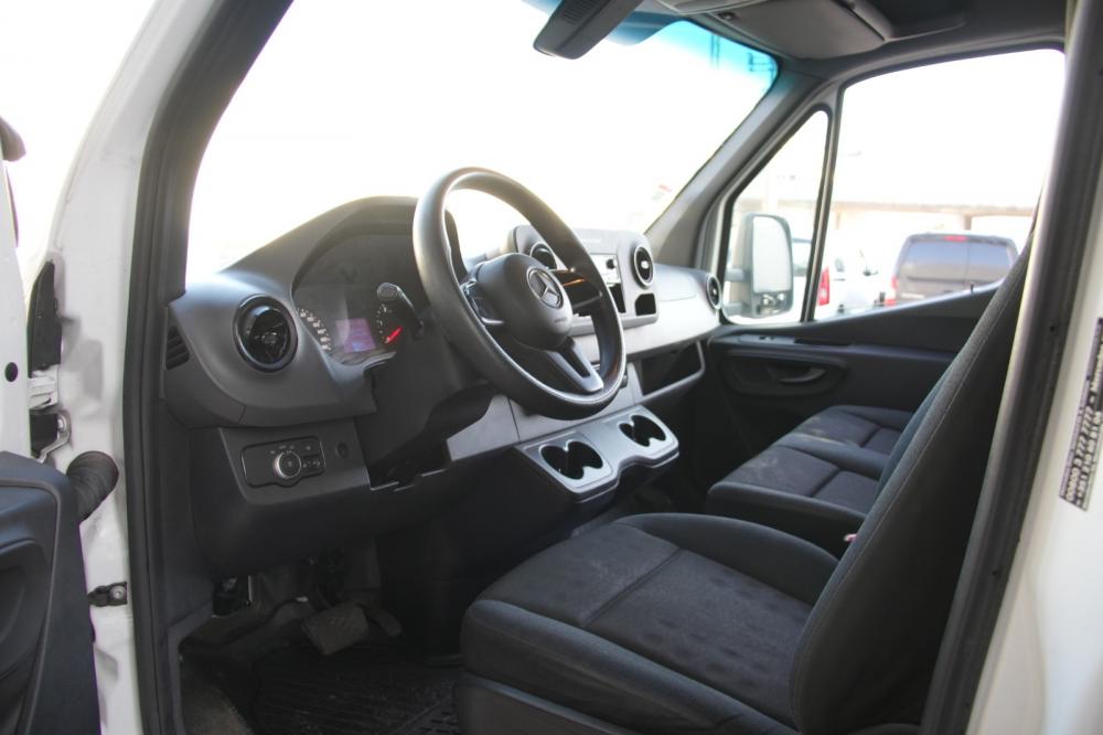 mercedes-benz-sprinter-2022-diesel-2000cc