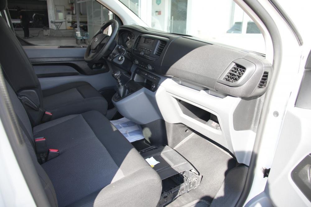 opel-vivaro-2020-diesel-1500cc
