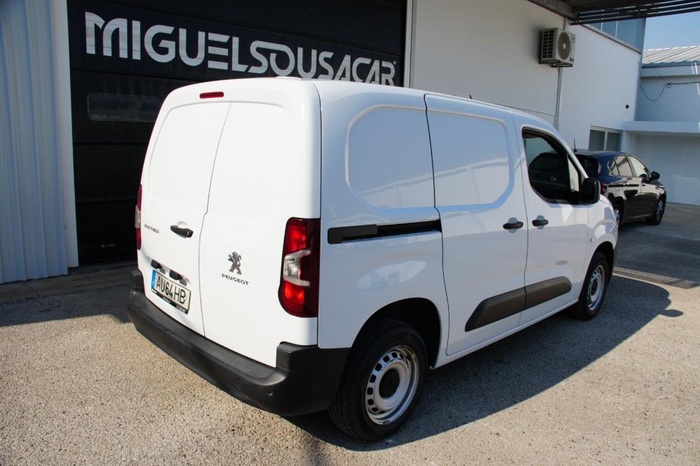peugeot-partner-2022-diesel-1500cc