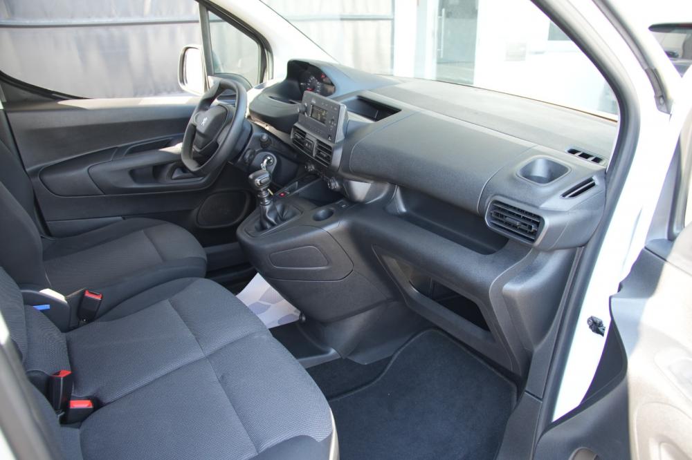 peugeot-partner-2022-diesel-1500cc