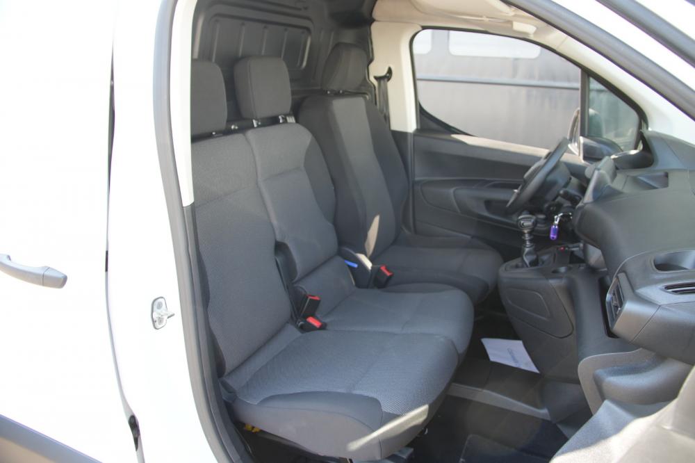 peugeot-partner-2022-diesel-1500cc