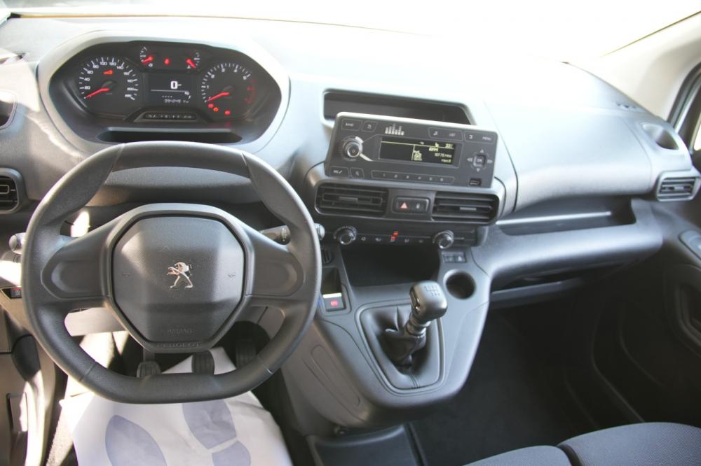 peugeot-partner-2022-diesel-1500cc