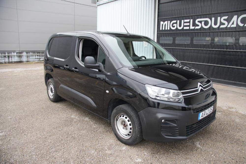 citroen-berlingo-2022-diesel-1500cc