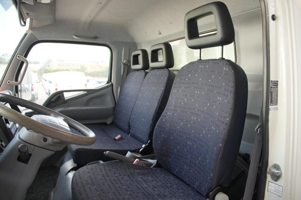 mitsubishi-canter-2011-diesel-3000cc