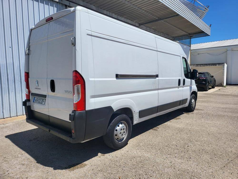 peugeot-boxer-2022-diesel-2179cc