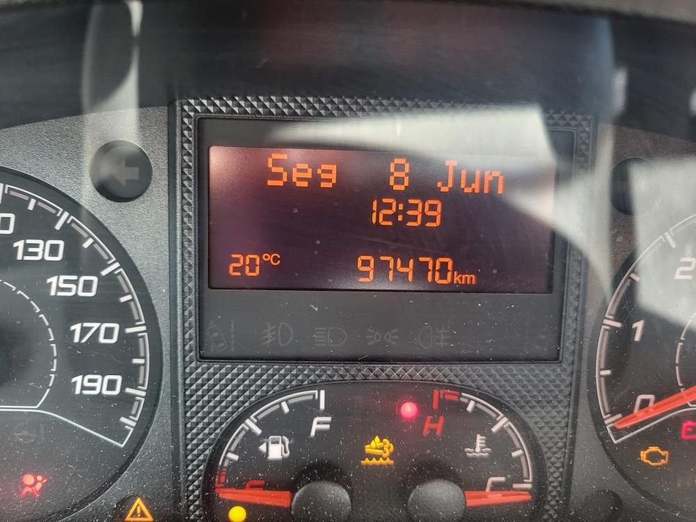 peugeot-boxer-2022-diesel-2179cc